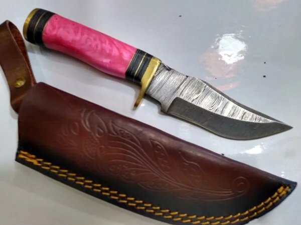 Handmade Damascus Pattern 8″ Fixed-Blade Clip-Point knife, with Belt Sheath[New – Unused]. Collectible Knives cutlery