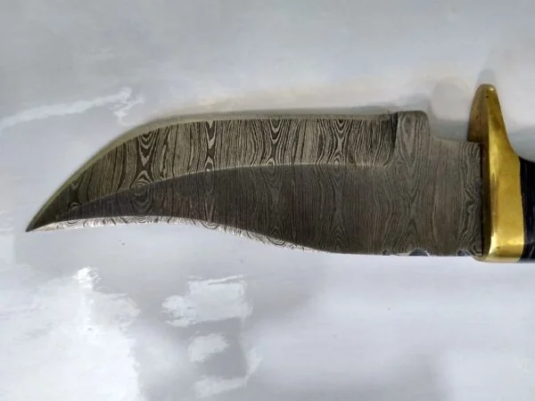 Handmade Damascus 8″ Fixed-Blade Bowie knife, and Leather Belt Sheath [Unused Pristine Cond.] Custom/Handmade cutlery