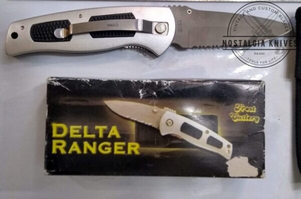 Folding Spear-Point Knife with thumb screw and Liner lock, and belt sheath in orig. packaging [New/Old Stock] Everyday Carry[EDC] cutlery