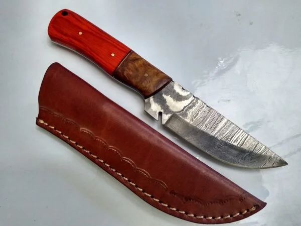 Handmade Damascus Pattern 8″ Fixed-Blade Straight-Back knife, with Belt Sheath[Unused – Pristine Cond.] Custom/Handmade cutlery