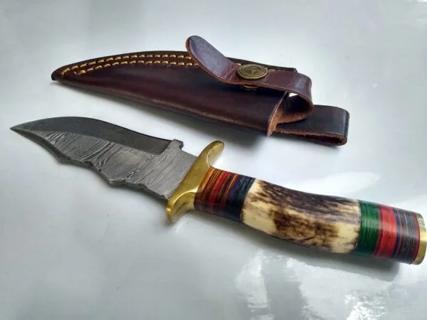 Handmade Damascus Pattern 8″ Fixed-Blade Clip-Point knife, with Belt Sheath[New/Unused]. Custom/Handmade cutlery