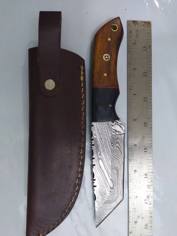 Custom Hand-forged 8″ Damascus Tanto Knife with serrated spine, and Leather Belt Sheath. Collectible Knives cutlery