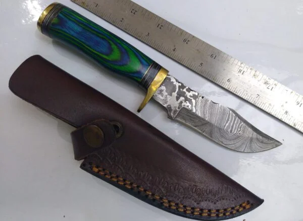 Handmade Damascus Pattern Clip-Point Fixed-Blade Knife with False edge, and Leather Belt Sheath [New – Unused].. Collectible Knives cutlery