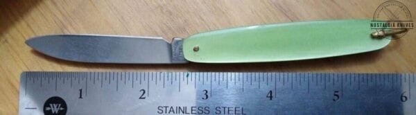 Vintage Single Blade Lark Pocket knife with brass bail – Light Green[Unused – Pristine Cond.] Collectible Knives cutlery