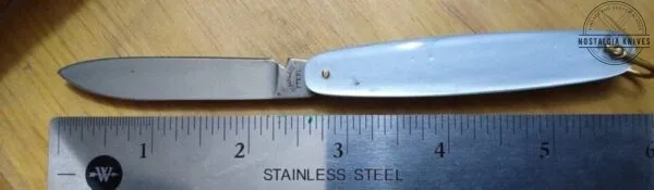 Vintage Single Blade  Lark Pocket knife with brass bail – Powder Blue[Unused – Pristine Cond.] Collectible Knives cutlery