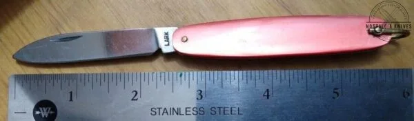Vintage Single Blade Lark Pocket knife with brass bail – Light Red[Unused – Pristine Cond.] Collectible Knives cutlery