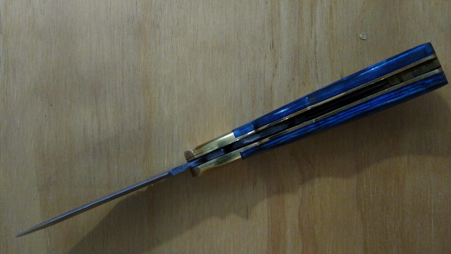 Rill Simple Tool Azul Damascus Folding Knife with Skateboard Deck