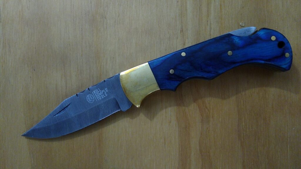 Rill Simple Tool Azul Damascus Folding Knife with Skateboard Deck