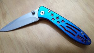 NRA promo. Liner-lock Single Blade Folder with belt clip. [Used - Excellent Cond.]