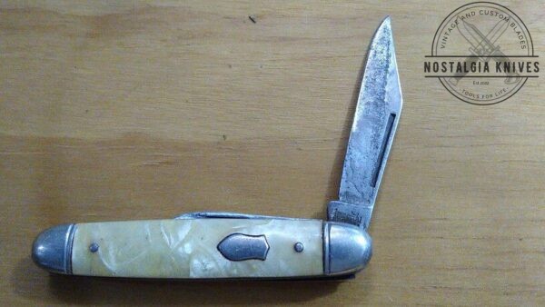 Vintage Imperial 2 blade Pocket Knife w/Pearl Scales[Used – Near Mint Cond.] Collectible Knives cutlery