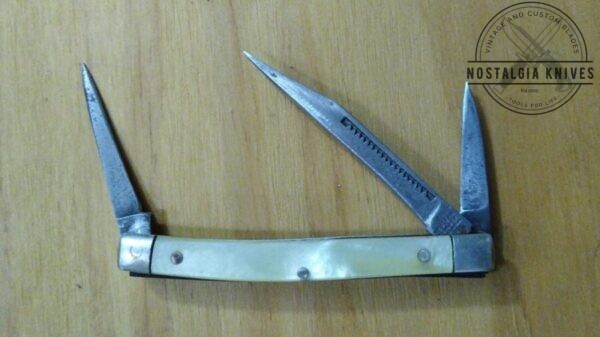 Vintage Western Small 3 blade Toothpick Pocket Knife with Pearl scales[Used – Mint Cond.] Collectible Knives cutlery