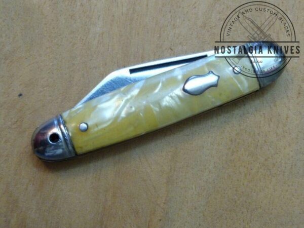 Vintage Imperial USA Small Single Blade Pocket Knife Mother Of Pearl Handle Scales[Used – Near Mint Cond.] Collectible Knives