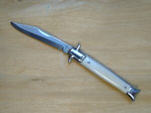 Vintage 'The Ideal' Fishtail Single Blade Pocket Knife w/ White Handle [NOS].