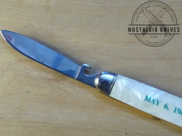 Vintage Imperial Gravity Lock/Trick Close Pocket Knife – Printing on Handle; “GO N’EIRIGH AN T’ATH LEAT” [Used – Pristine Cond.] Collectible Knives