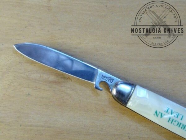 Vintage Imperial Gravity Lock/Trick Close Pocket Knife – Printing on Handle; “GO N’EIRIGH AN T’ATH LEAT” [Used – Pristine Cond.] Collectible Knives