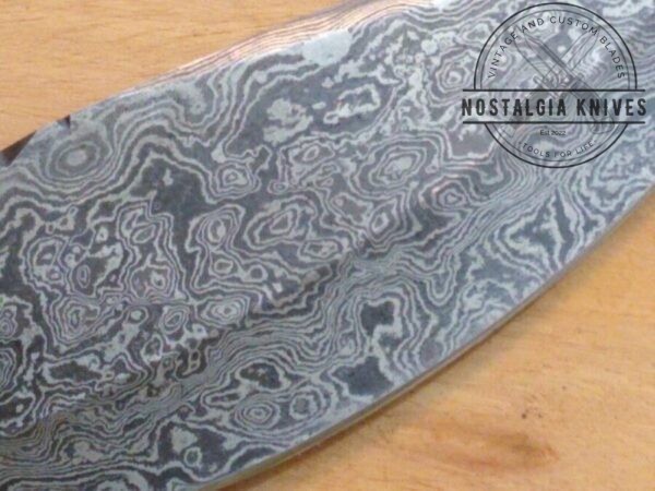Damascus 15″ kukri with Damascus guard and butt cap. Handmade in TX, USA – New Leather Belt Sheath, with that new leather smell.. =] [Unused – Pristine Cond.] Collectible Knives cutlery