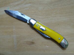 Vintage 'The Ideal' 2 blade Jack Knife w/ Yellow Handle [Unused - Mint Cond.]