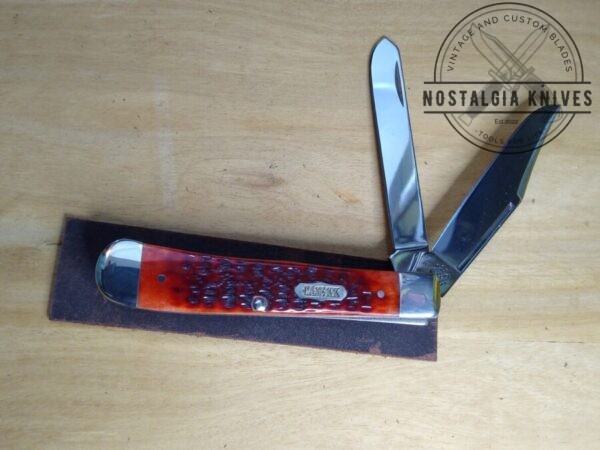 Case XX SELECT – 2000 Dark Red Bone 6254 SS Large 4.13″ 2 blade Trapper Knife In Original Box[Unused – Pristine Mint] Case XX™