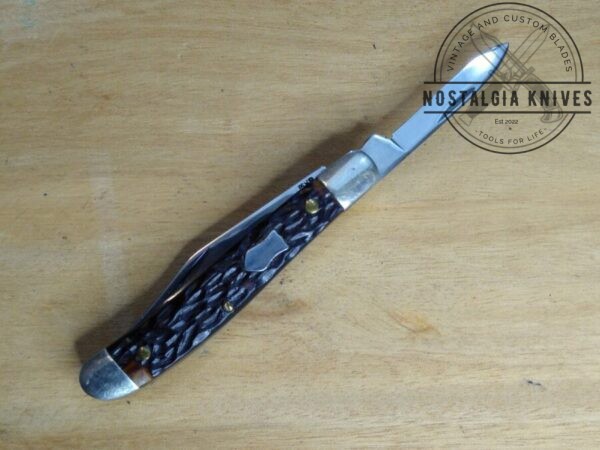 Vintage Kutmaster Utica, NY, Medium 2 Blade Jack-knife with Jigged Delrin Scales, Brass Liners and Pins [Unused – Pristine Cond.] Collectible Knives