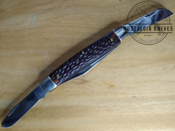 Vintage Kutmaster – Utica, NY Large 3 Blade Stockman with Jigged Bone Scales, Brass Liners and Pins [Unused – Pristine Mint Cond.] Collectible Knives
