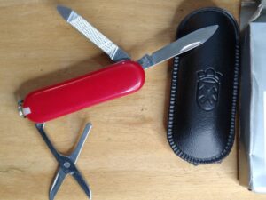 Multi-tool small 3 blade Pocket Knife with file and scissors in orig. packaging[Unused - Pristine Cond.]