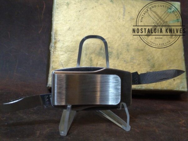 Vintage Zippo (Made by Case Knives)Money Clip Knife and Tape Measure in original packaging. Etched ‘Fordway’ – Ford Gum & Machine Gumball Machine Co. Promo Set in Original Box [Unused – Pristine Cond.] Case XX™ boker