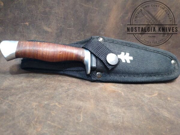 SwissTech 7.5″ Fixed-Blade Hunting/Skinner with belt sheath. Fixed-Blade cutlery